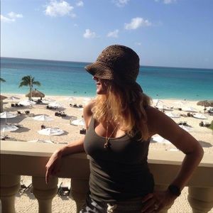 Meet your Posher, Jen